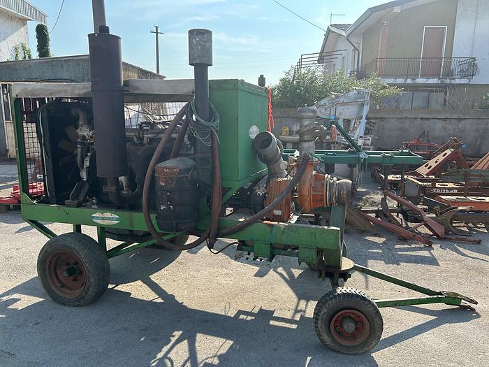 Usato Gruppo motopompa Andreasi-motore Fiat 150 cv