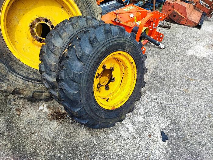 Usato Gomme varie con cerchio o senza