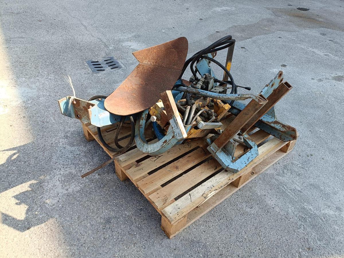 Usato Scalzatore ventrale Charrier a vomere
