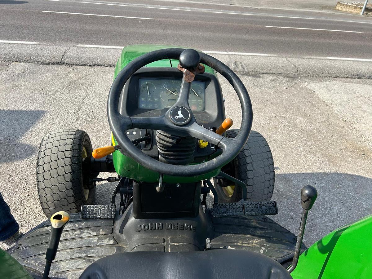 Usato John deere 4600 non stradale