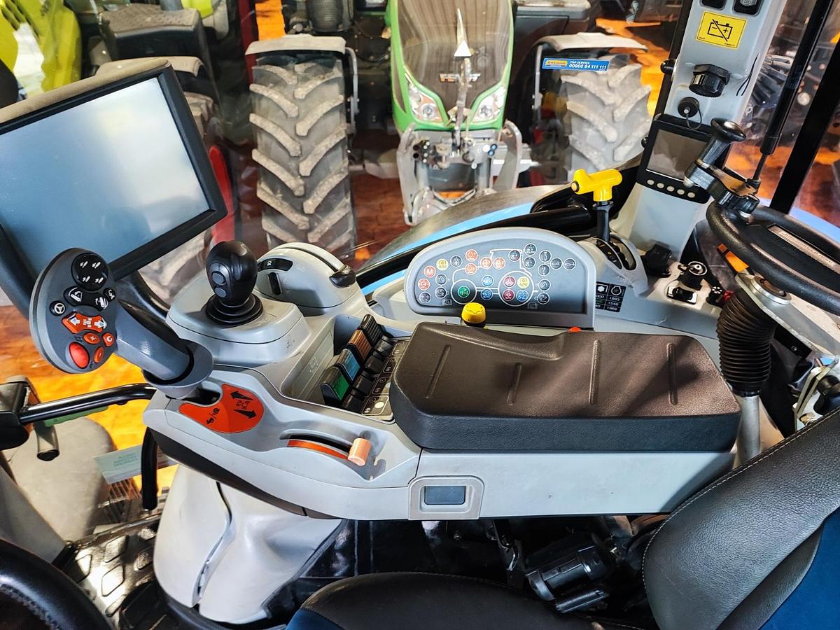 Usato New Holland T7.210 Autocommand-guida reversibile