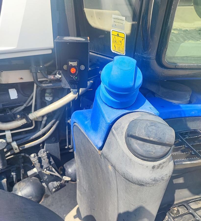 Usato Lamborghini Spark 150.4 T4I-3500 ore