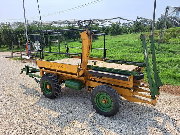 Usato Carro raccolta Blosi idrostatico-piattaforma idr