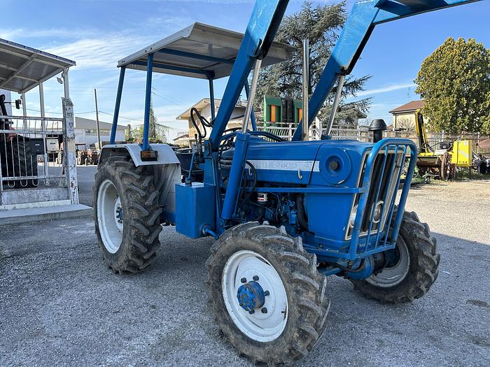 Usato Ford 2600 caricatore-idroguida- CV 45-3 cilindri