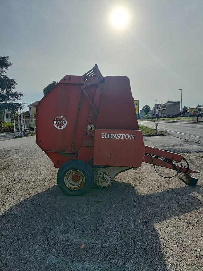 Usato rotopressa Hesston 5540