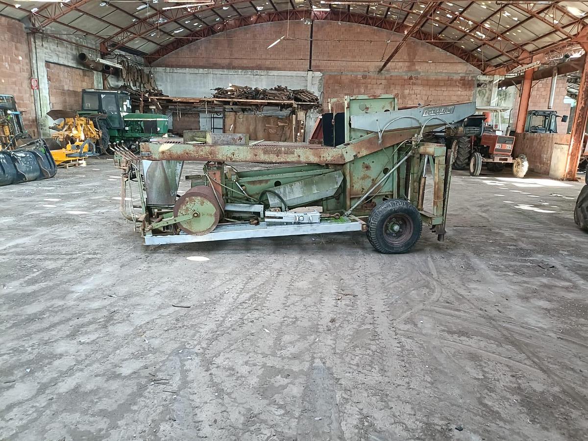 Usato Scavapatate marca Carlotti modello super 286