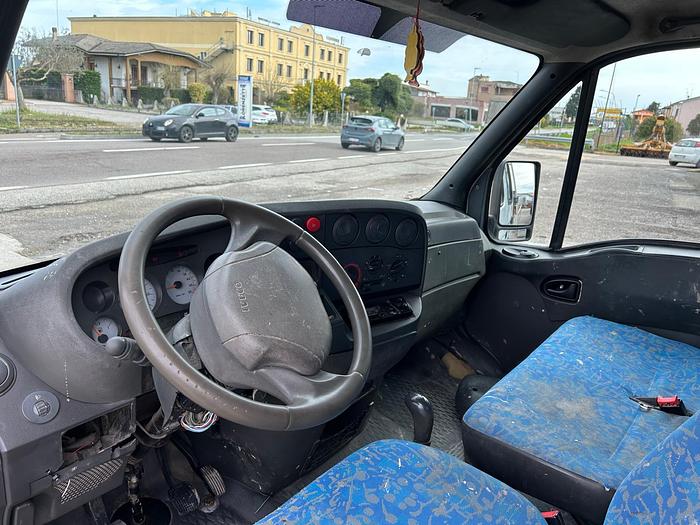 Usato Iveco Daily 29L9 con cabina doppia