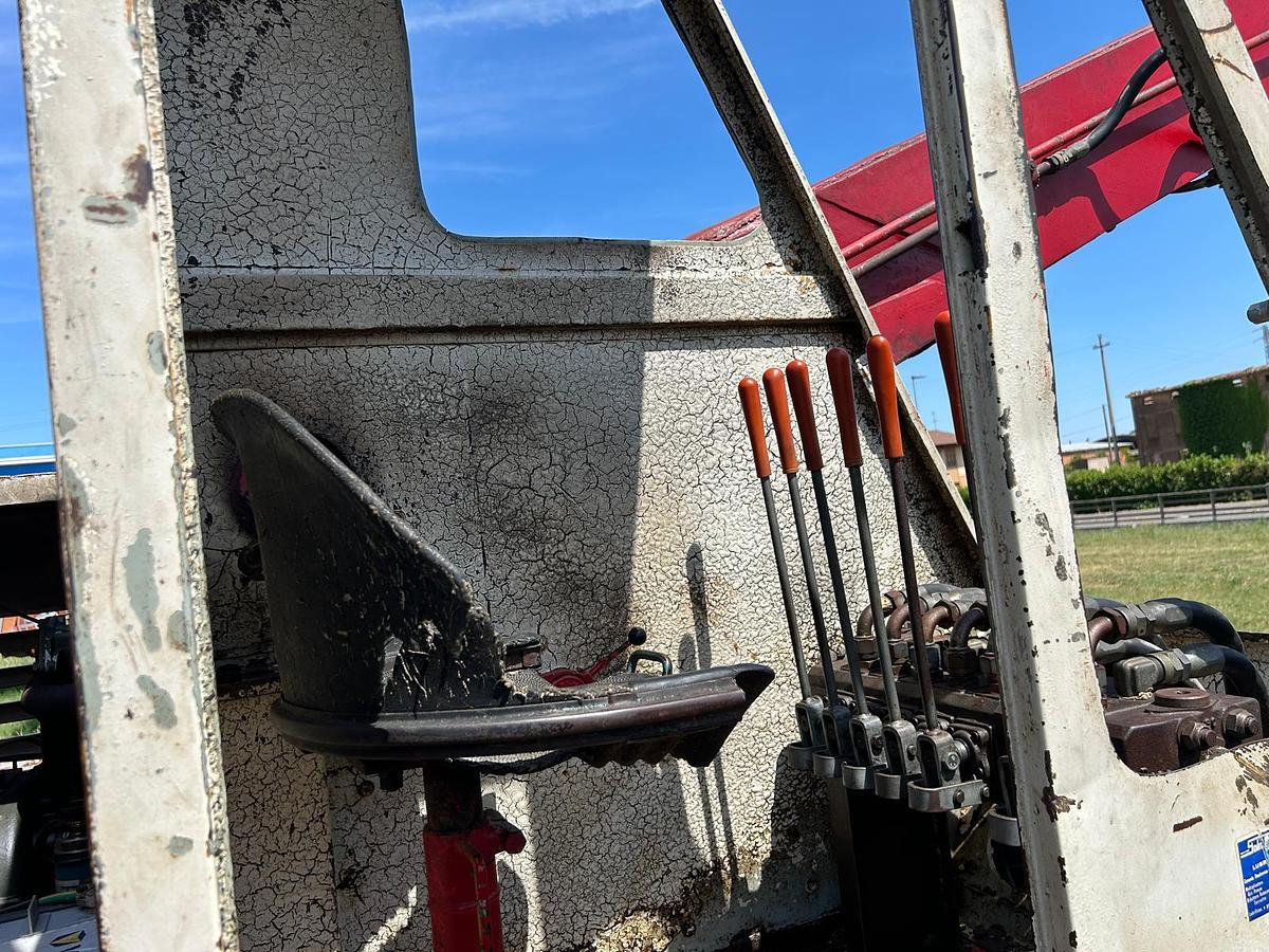 Usato Caricatore semovente multiuso Solmec