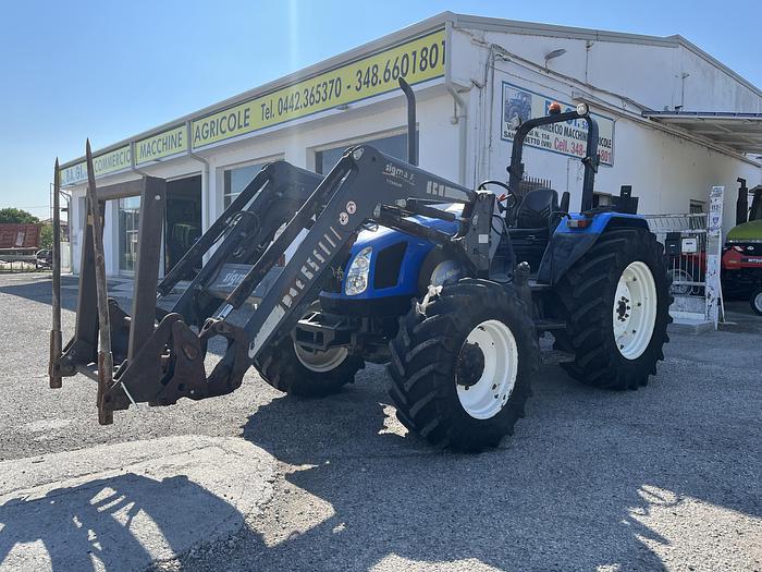 Usato New Holland TL100 A con caricatore SIGMA 4