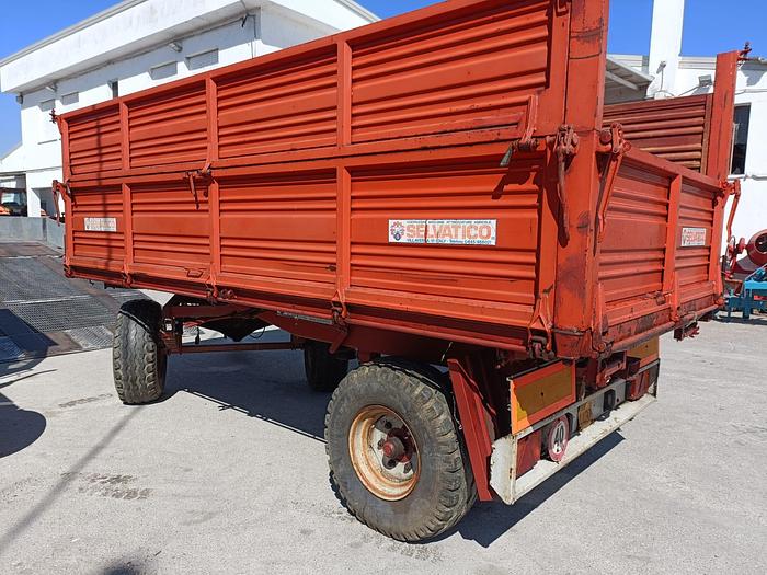 Usato Rimorchio ribaltabile trilaterale Selvatico