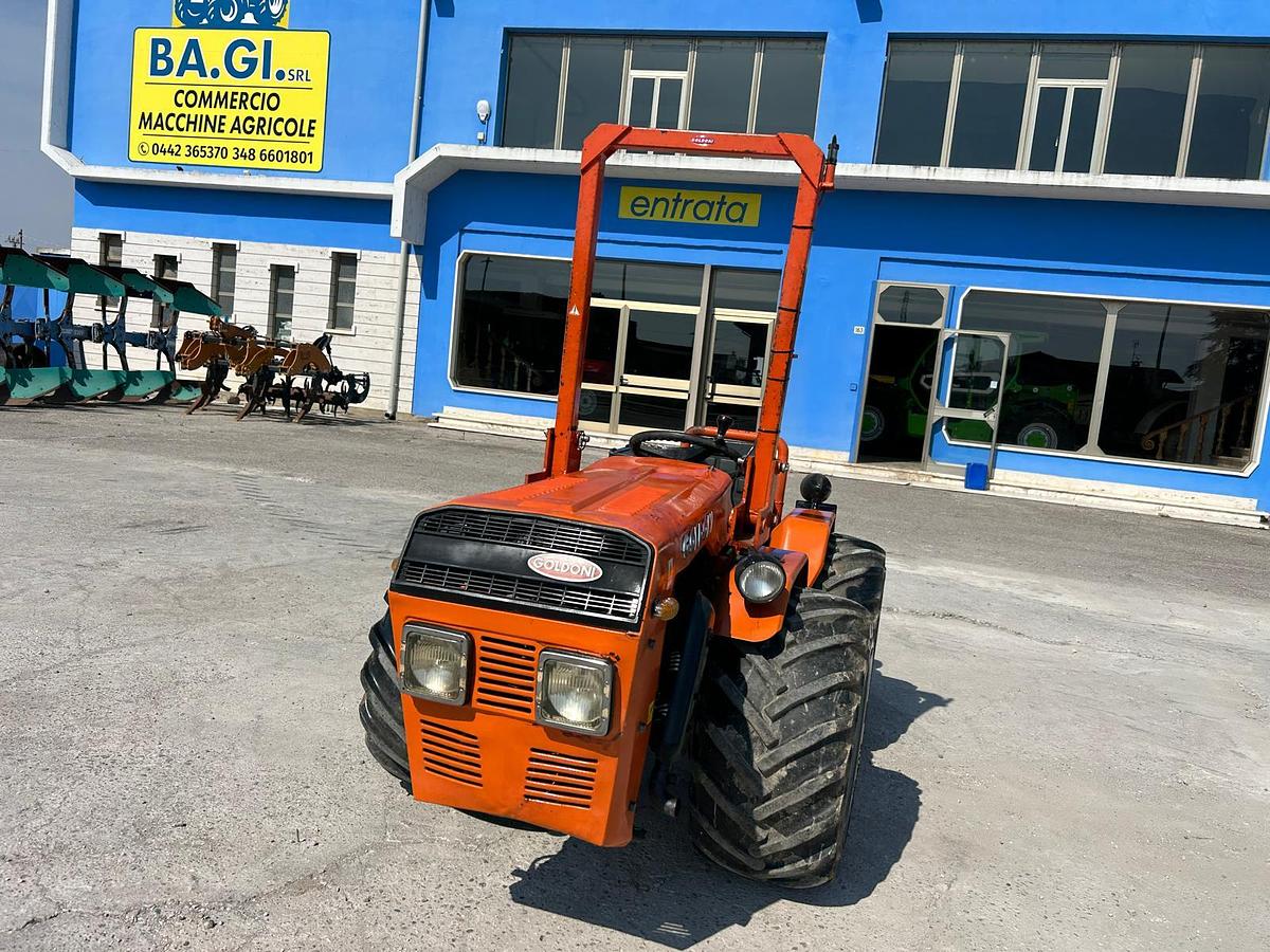 Usato Goldoni 933 snodato + attrezzatura dedicata