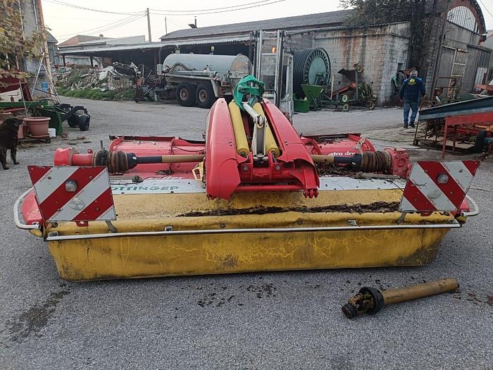 Usato Falciacondizionatrice Pottinger a flagelli 3,50m