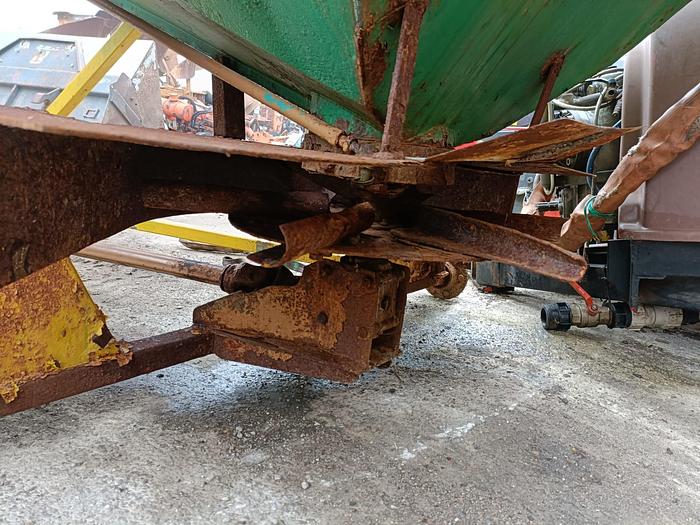 Used Spandi sale o concime marca Deilani