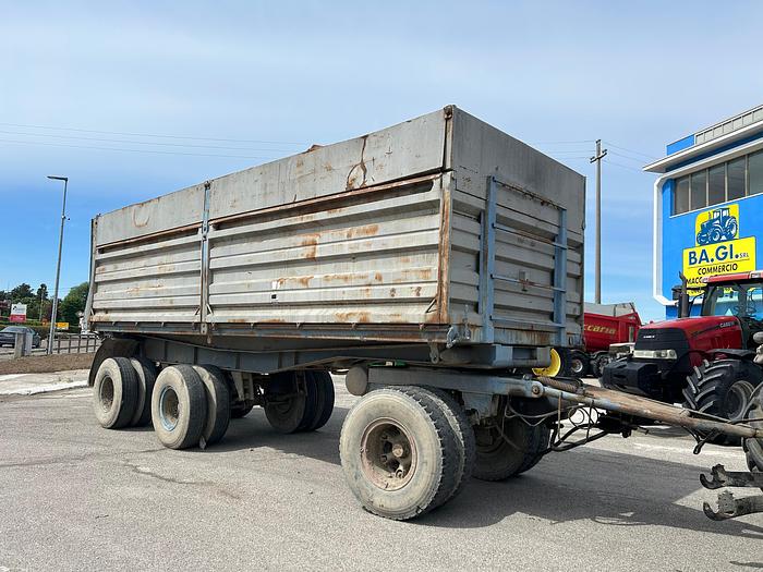 Usato Rimorchio Pagliari 3 assi trilaterale-200 quintali