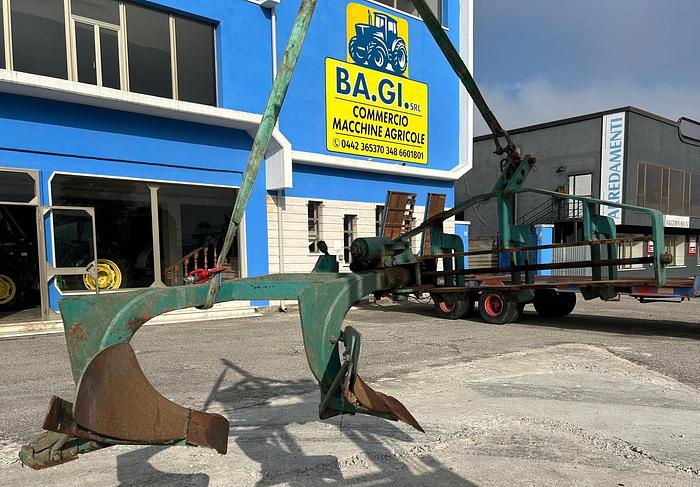 Usato Aratro bivomere singolo Scalmana