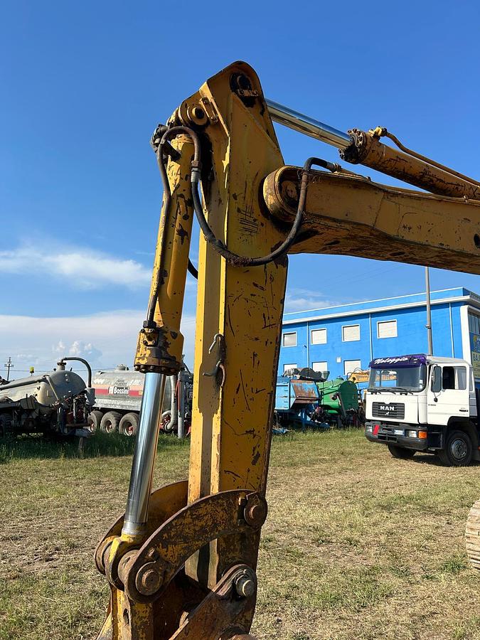Usato Escavatore Laltesi 221 HD con benna da fossi- tara 130 q
