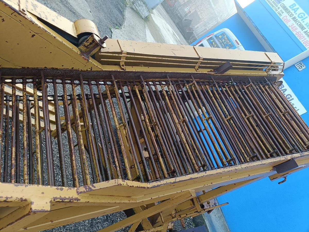 Usato raccogli ortaggi o cipolle marca Alvisi Mario