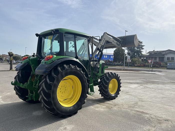 Usato John Deere 6130 caricatore Mailleux T408