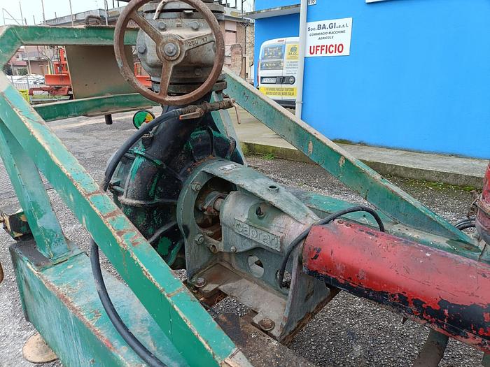 Usato Gruppo per irrigazione motore 6 cilindri