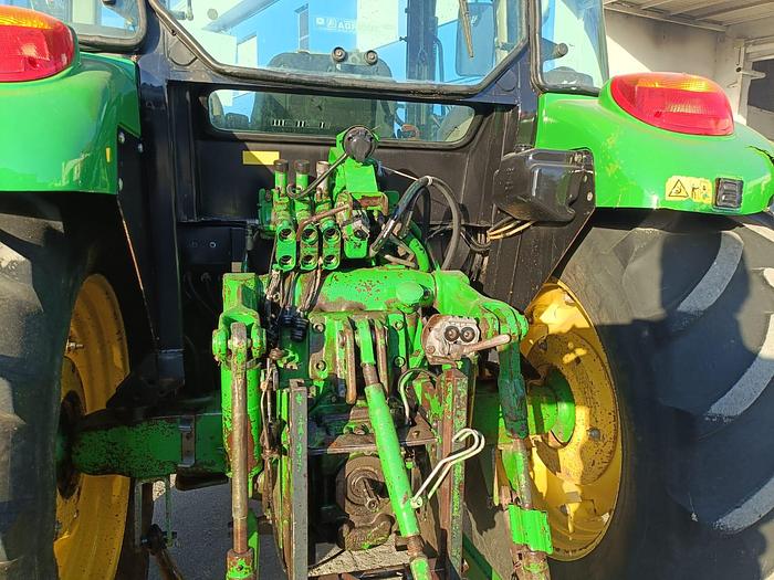 Usato John Deere 5820-fr. aria