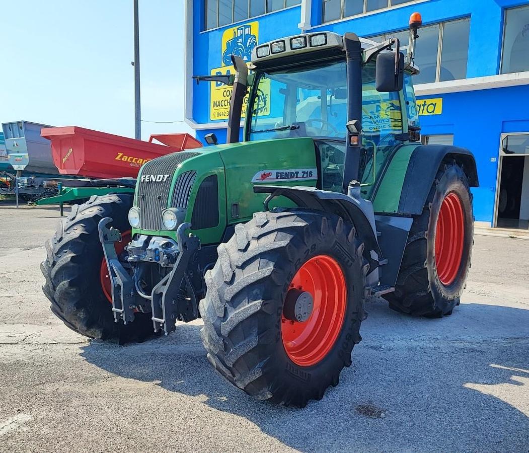 Usato Fendt 716 Vario-motore e cambio rifatti