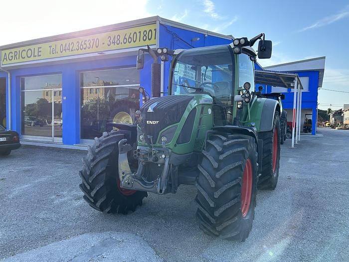 Usato Fendt 512 con cambio Vario e TMS- ore 6500