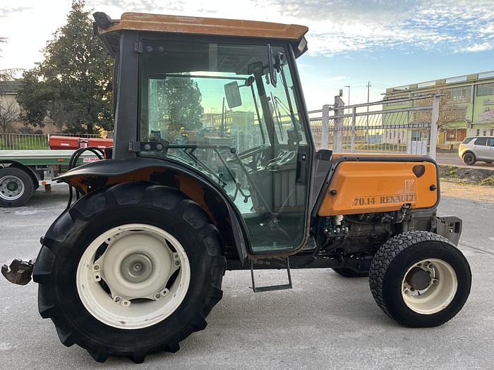 Usato Renault 70/14 Cv70- cil.4 Deutz- frutteto-2002