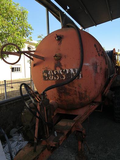 Usato Botte Liquame Bossini 80 q. Targa e libretto