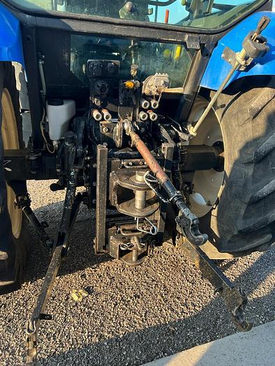 Usato New Holland TL 90 A -freni ad aria- anno 2006