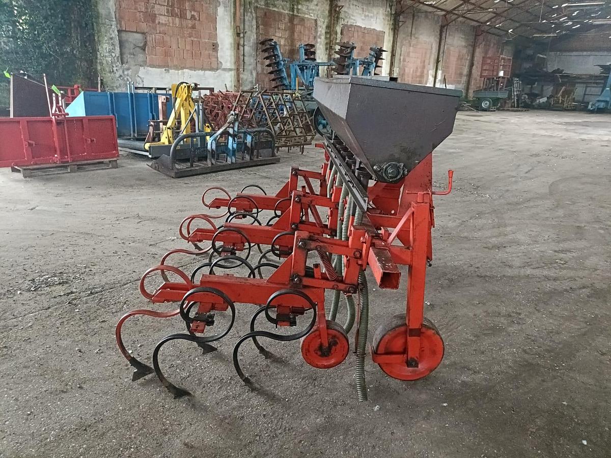 Usato sarchio con spandiconcime da 1,95m