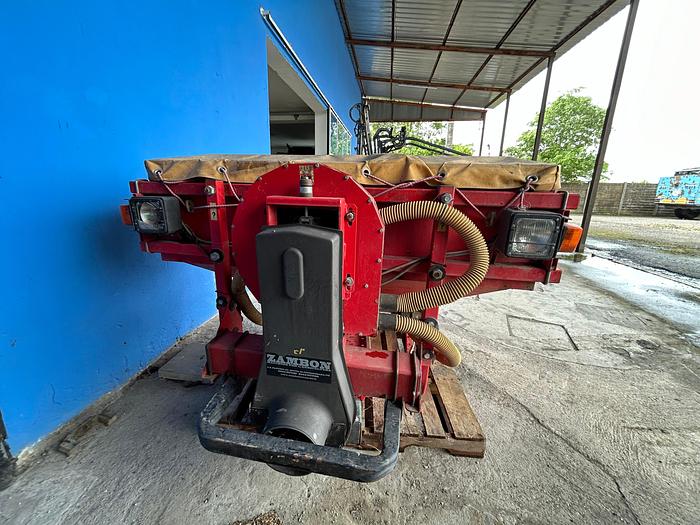 Usato Seminatrice di precisione MaterMacc- 8 file