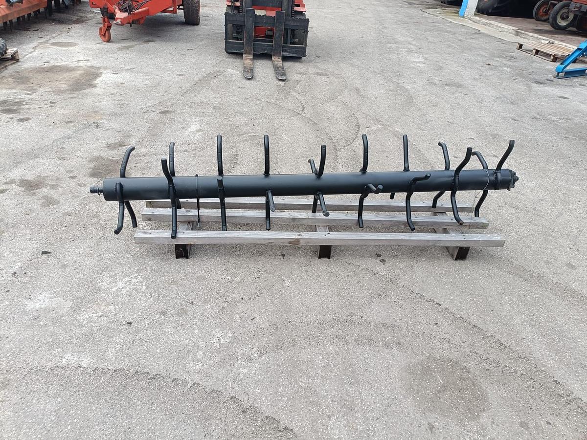 Usato rullo da 2,10m per fresa, erpice rotante, ecc