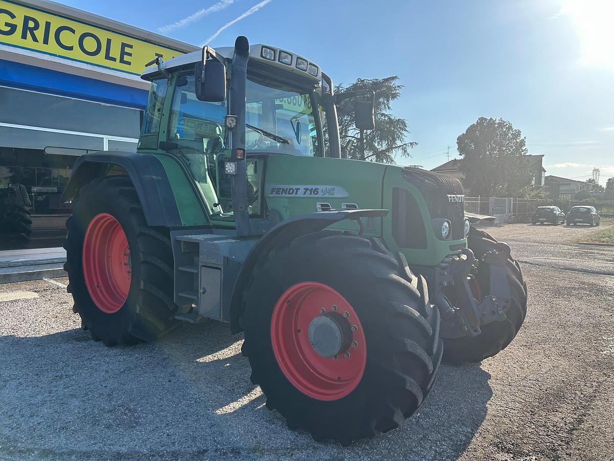 Usato fendt 716 TMS con sollevatore anteriore