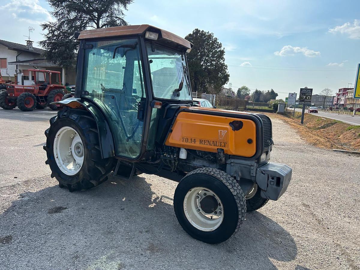 Usato Renault 70/14 frutteto
