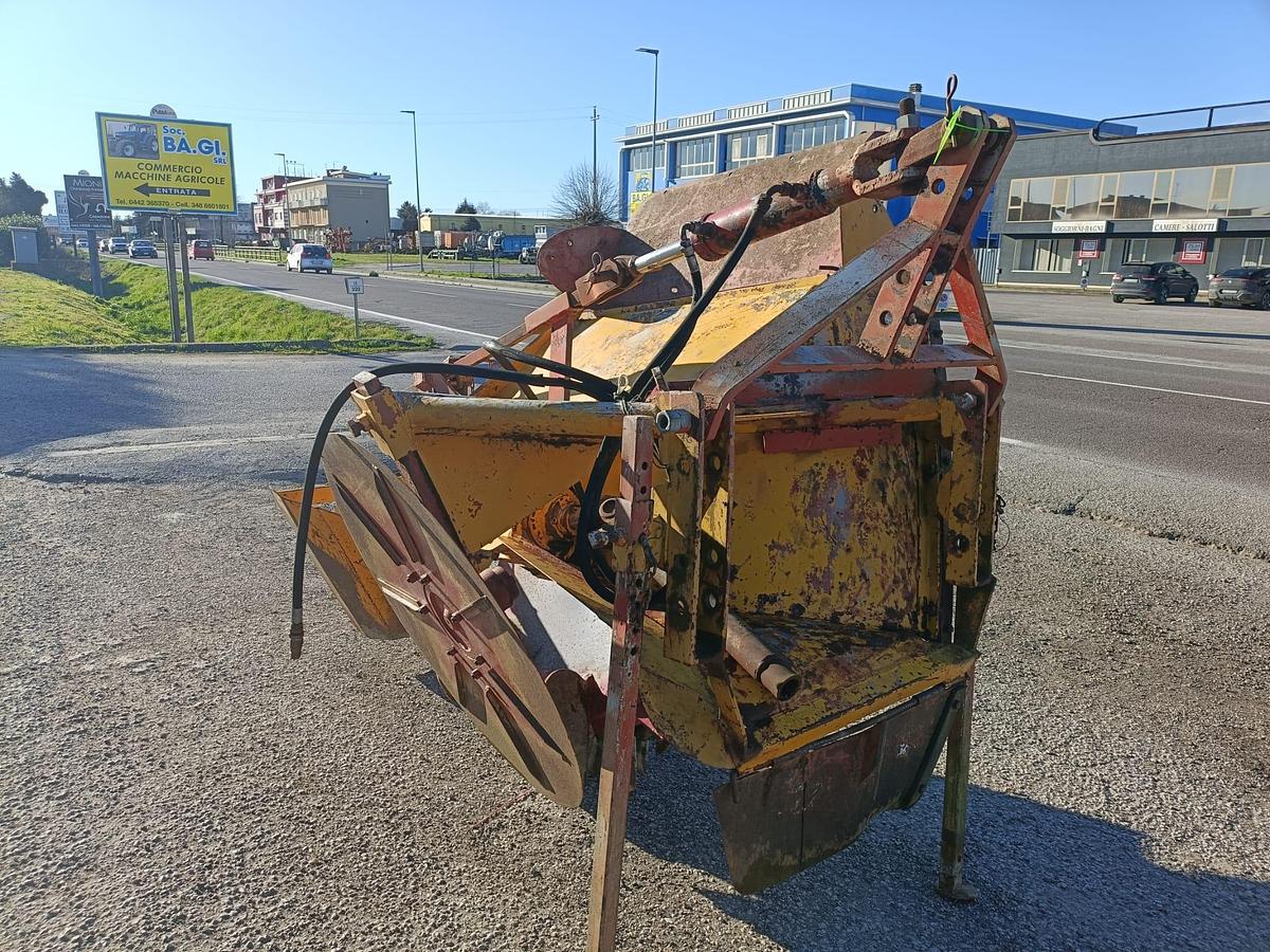 Usato Scava fossi marca Bigi idraulico