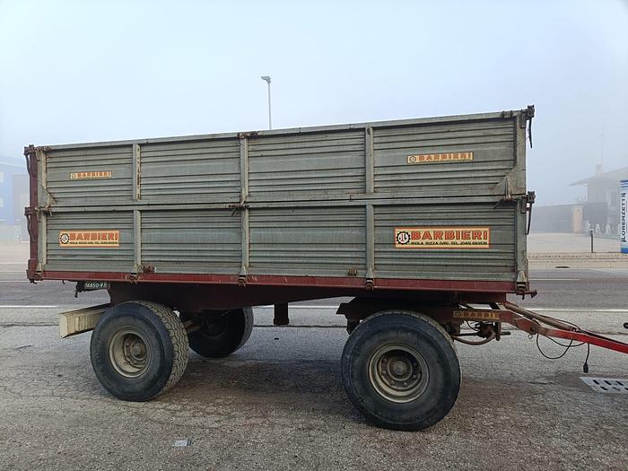 Usato Rimorchio Barbieri trilaterale da 50 quintali