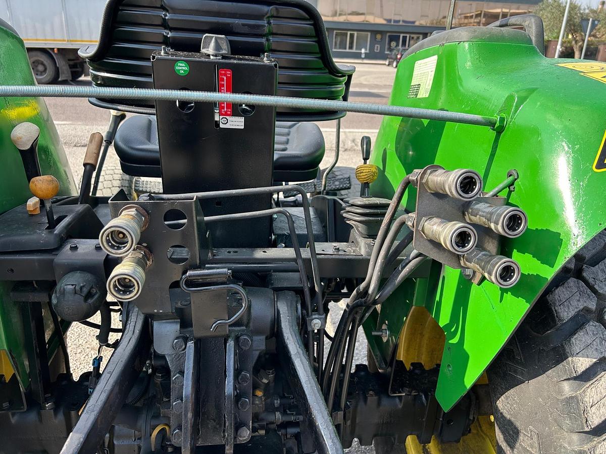 Usato John deere 4600 non stradale