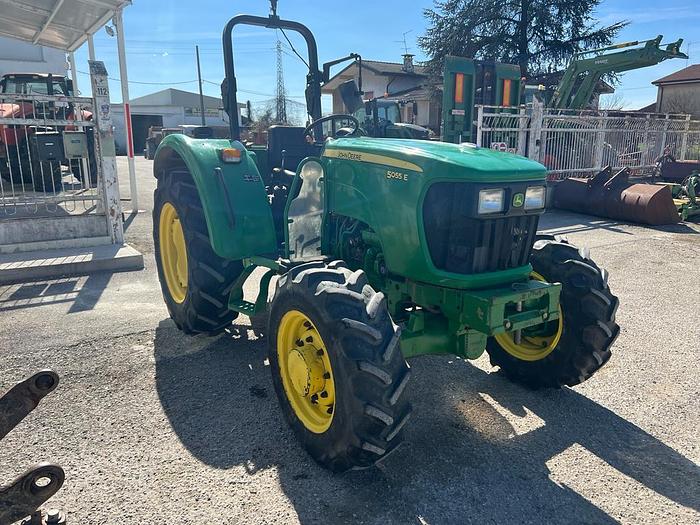 Usato John Deere 5055 E 4 ruote motrici- anno 2011