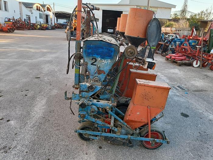 Usato Seminatrice a 6 file da soia marca OMS