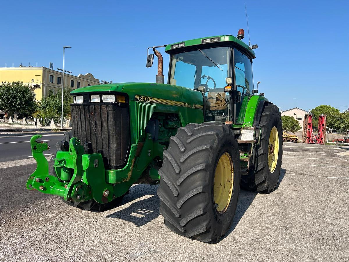Usato john deere 8400- CV 260