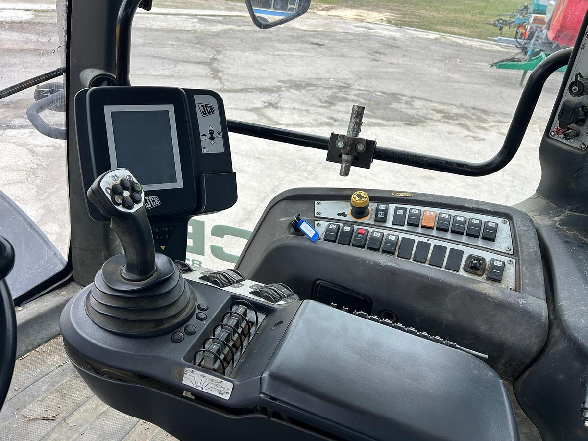 Usato Jcb 8310 CAMBIO RIFATTO