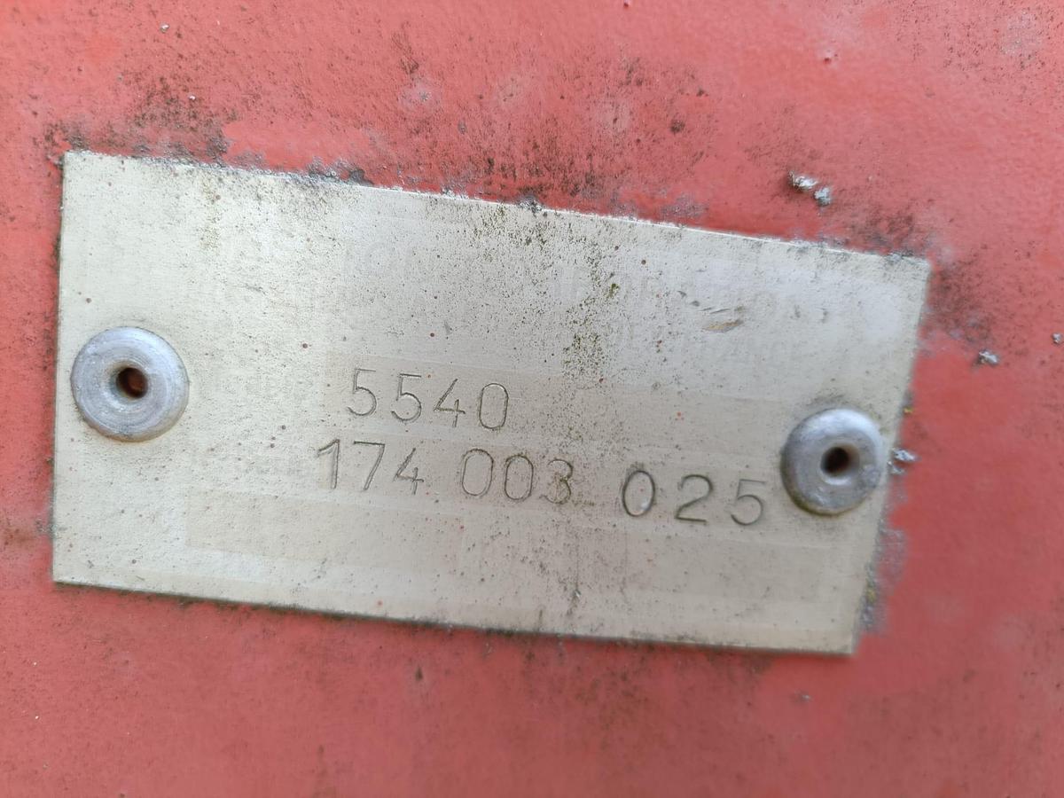 Usato rotopressa Hesston 5540