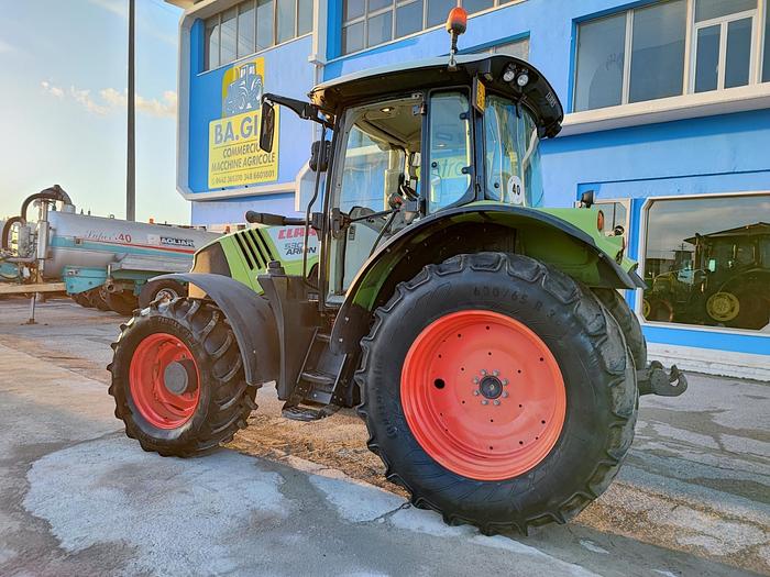 Usato Claas Arion 530 - soll. anteriore - PTO anteriore
