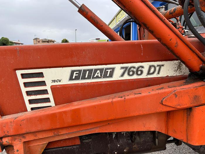 Usato Fiat 766 DT- caricatore con benna- idroguida