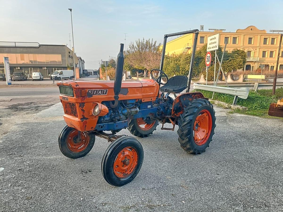 Usato Fiat 250 con arco di protezione