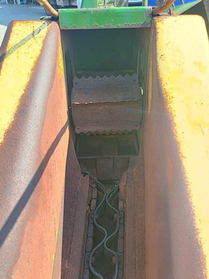 Usato trincia mais ad una fila John Deere 
