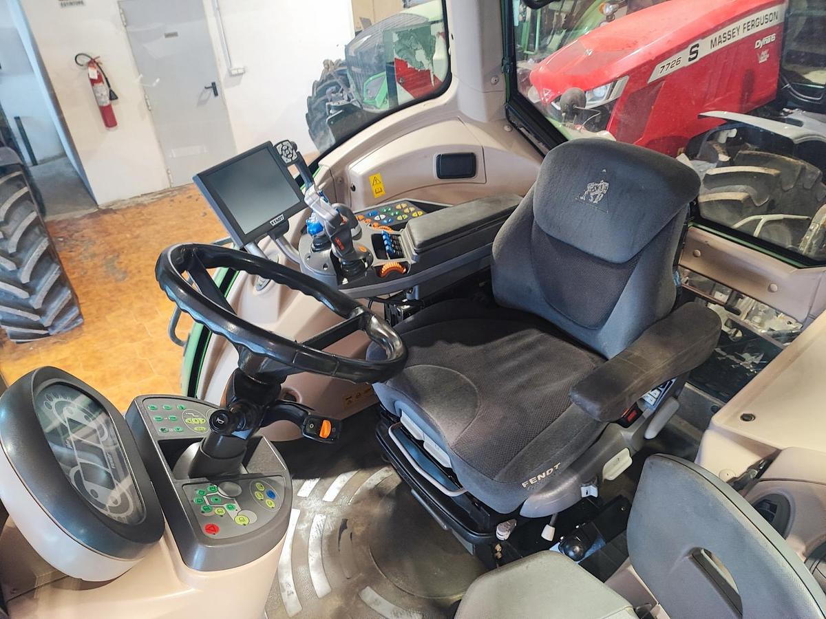 Usato Fendt 828 Vario Profi Plus- PTO e soll ant