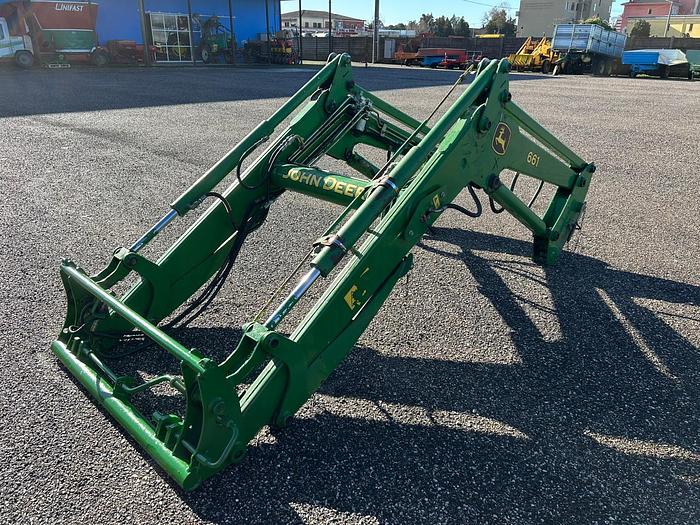 Usato Caricatore John Deere 661
