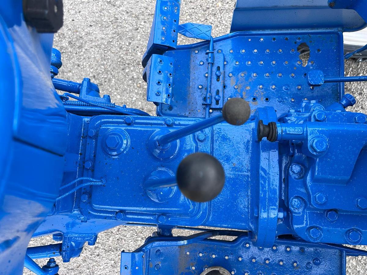 Usato Ford 3000 Y con tettuccio di protezione