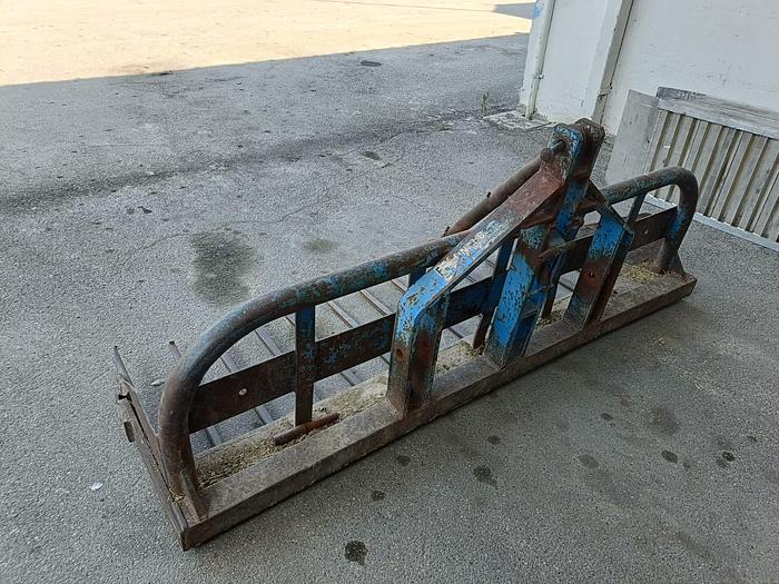 Usato Forconi vari per trattore agricolo